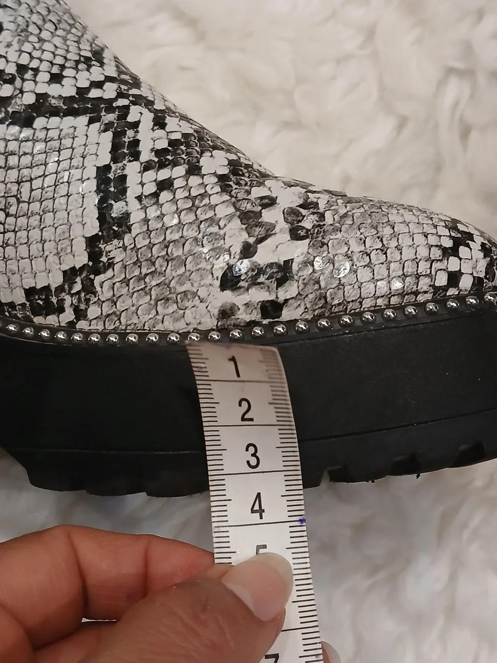 Snake-Print Platform Chelsea Boots - White/Black Size 6 Women's